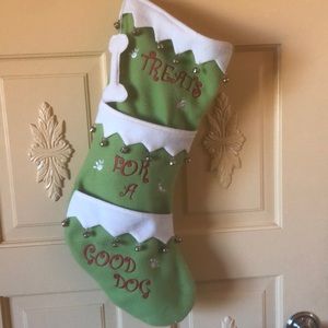 “Treats for a good dog” stocking with treat pocket